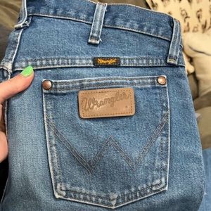 Men’s wranglers 31x38 old work jeans